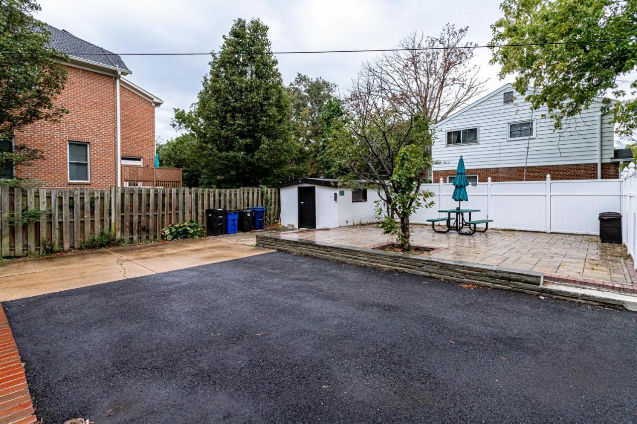 Escape To Our Cozy 3 Bed Rm 2 Bath Unit In Alexandria Va Villa Exterior photo