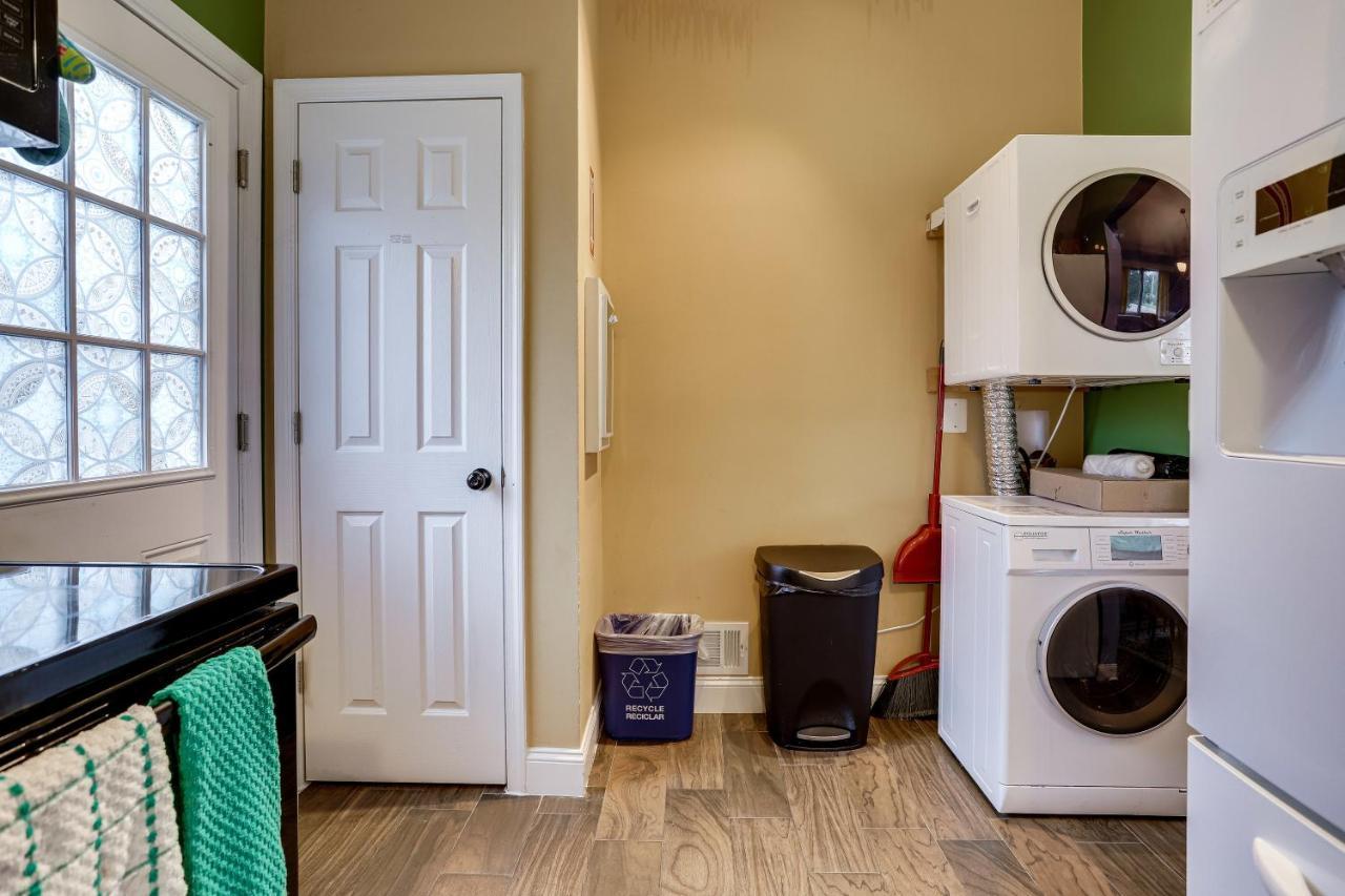 Escape To Our Cozy 3 Bed Rm 2 Bath Unit In Alexandria Va Villa Exterior photo