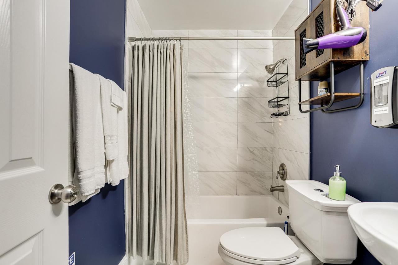 Escape To Our Cozy 3 Bed Rm 2 Bath Unit In Alexandria Va Villa Exterior photo